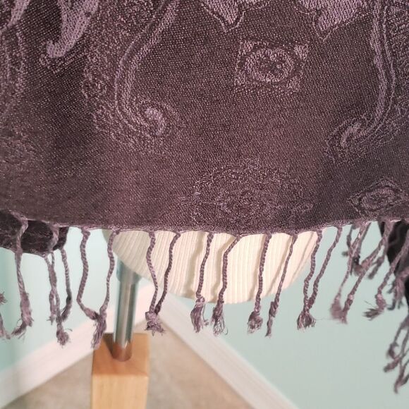 Charcoal gray large scarf, shawl. So soft. - Picture 3 of 8